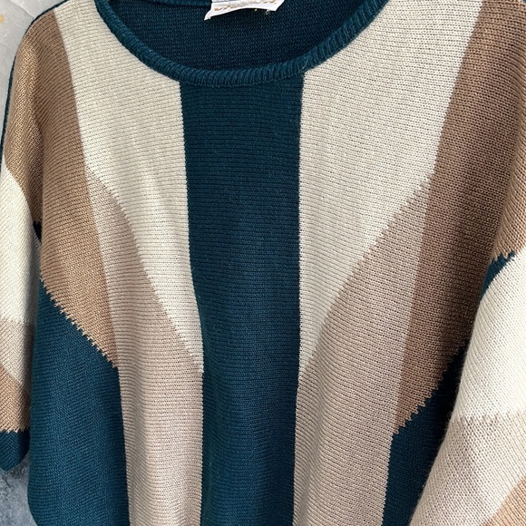 Vintage Vivanti Sweater - Picture 2 of 15